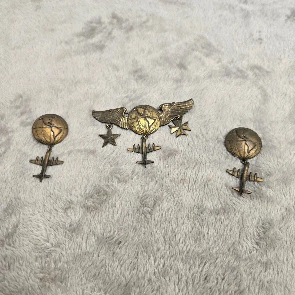 Vintage 1988 JJ Jonette Aviation Brooch Earring Set B-17 Airplane Globe Wings